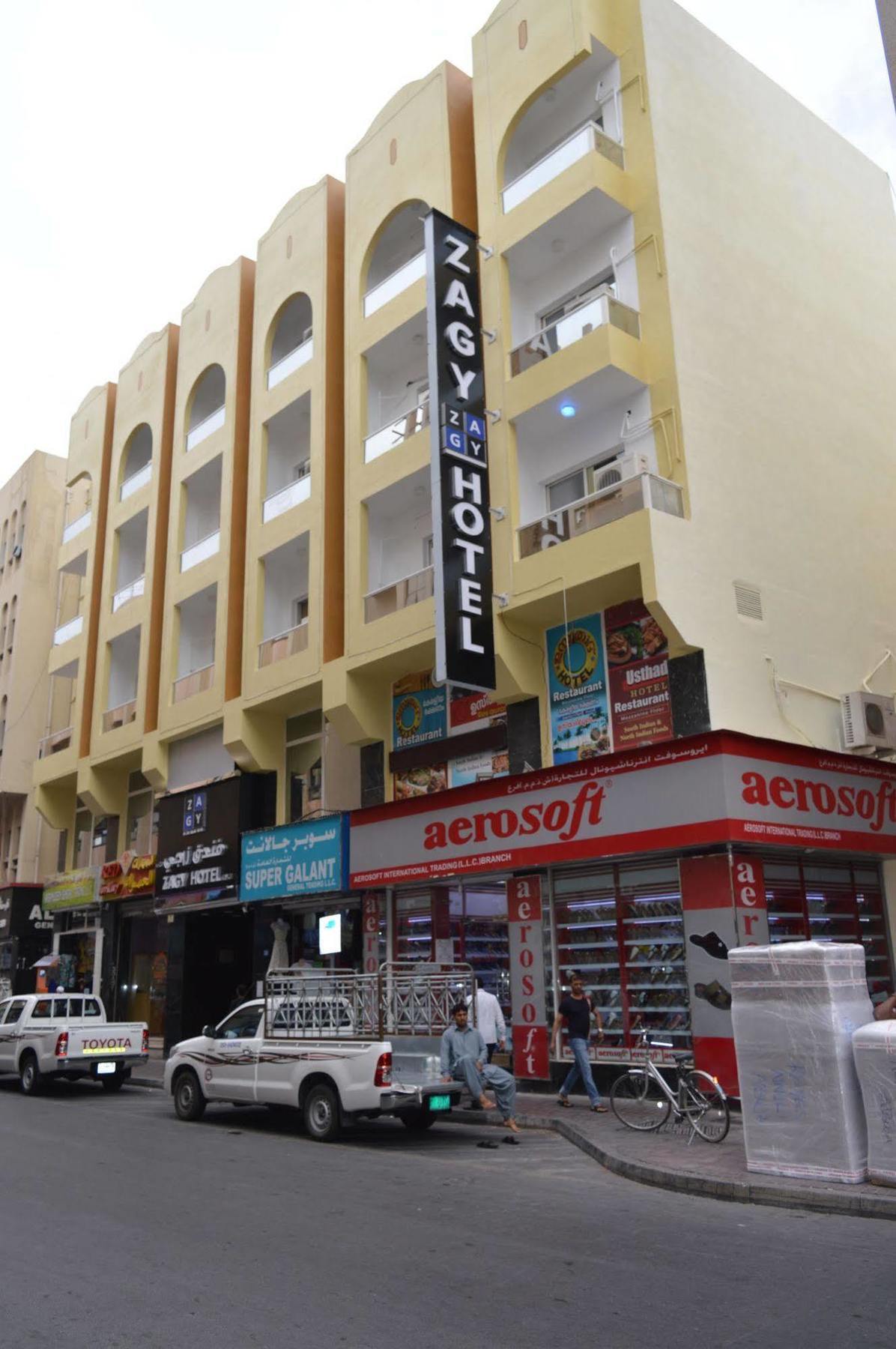Zagy Hotel Dubai Bagian luar foto