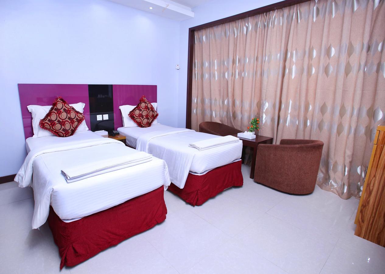 Zagy Hotel Dubai Bagian luar foto