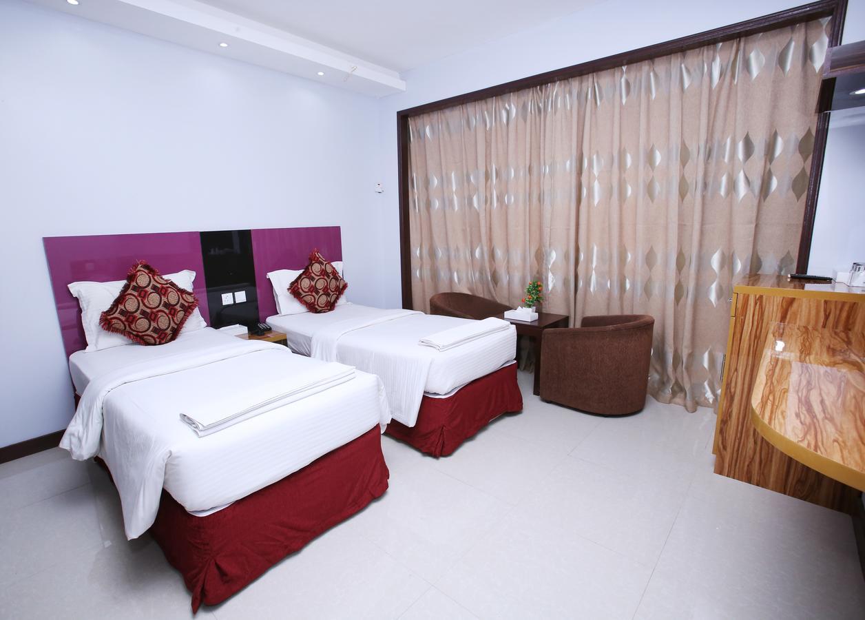 Zagy Hotel Dubai Bagian luar foto